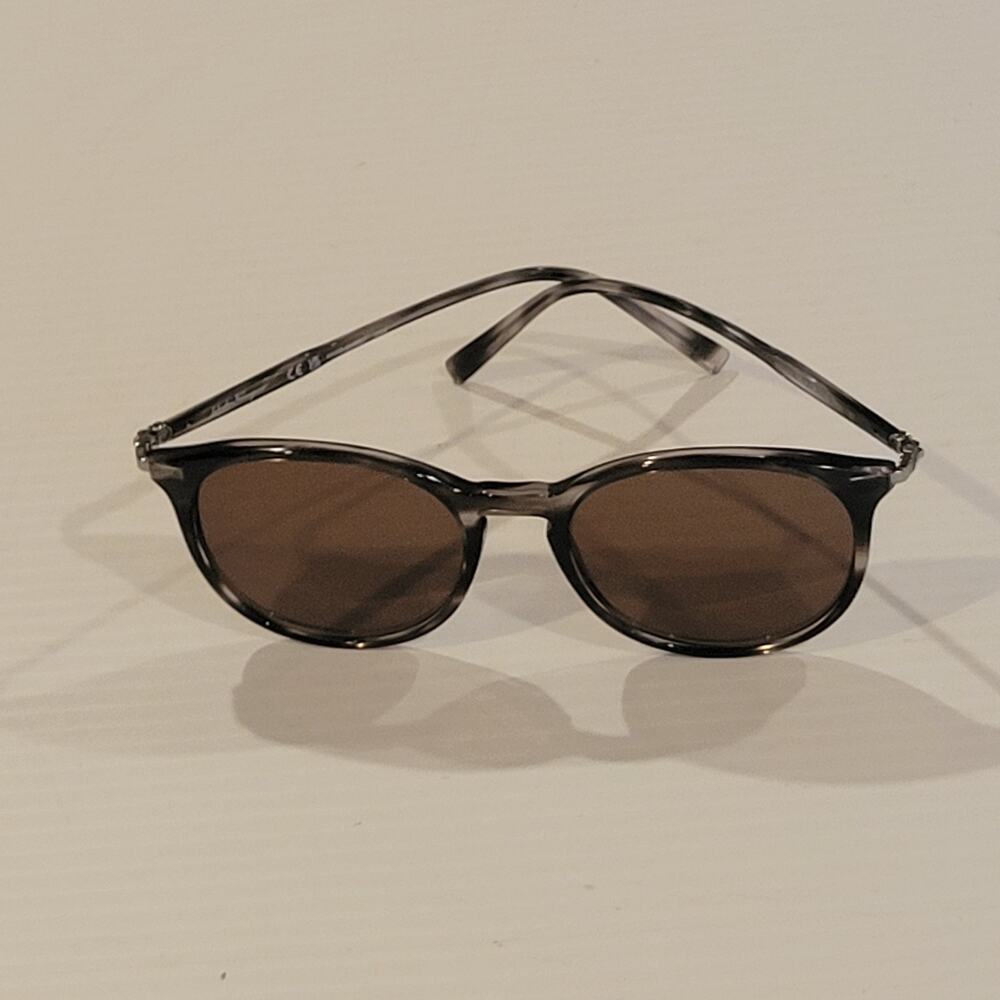 Salvatore Ferragamo SF911S 002 Brown Tortoise Sunglasses 53x18x145 Made in Italy